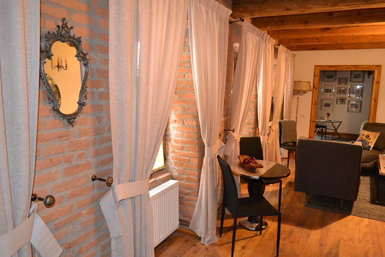 Aparthotel Casa Veche Braşov Esterno foto