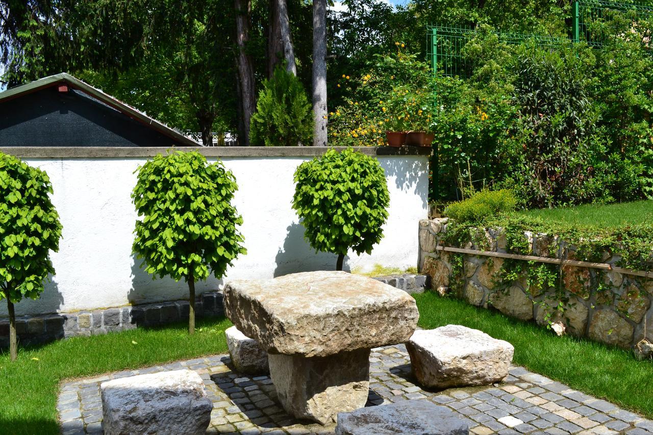 Aparthotel Casa Veche Braşov Esterno foto