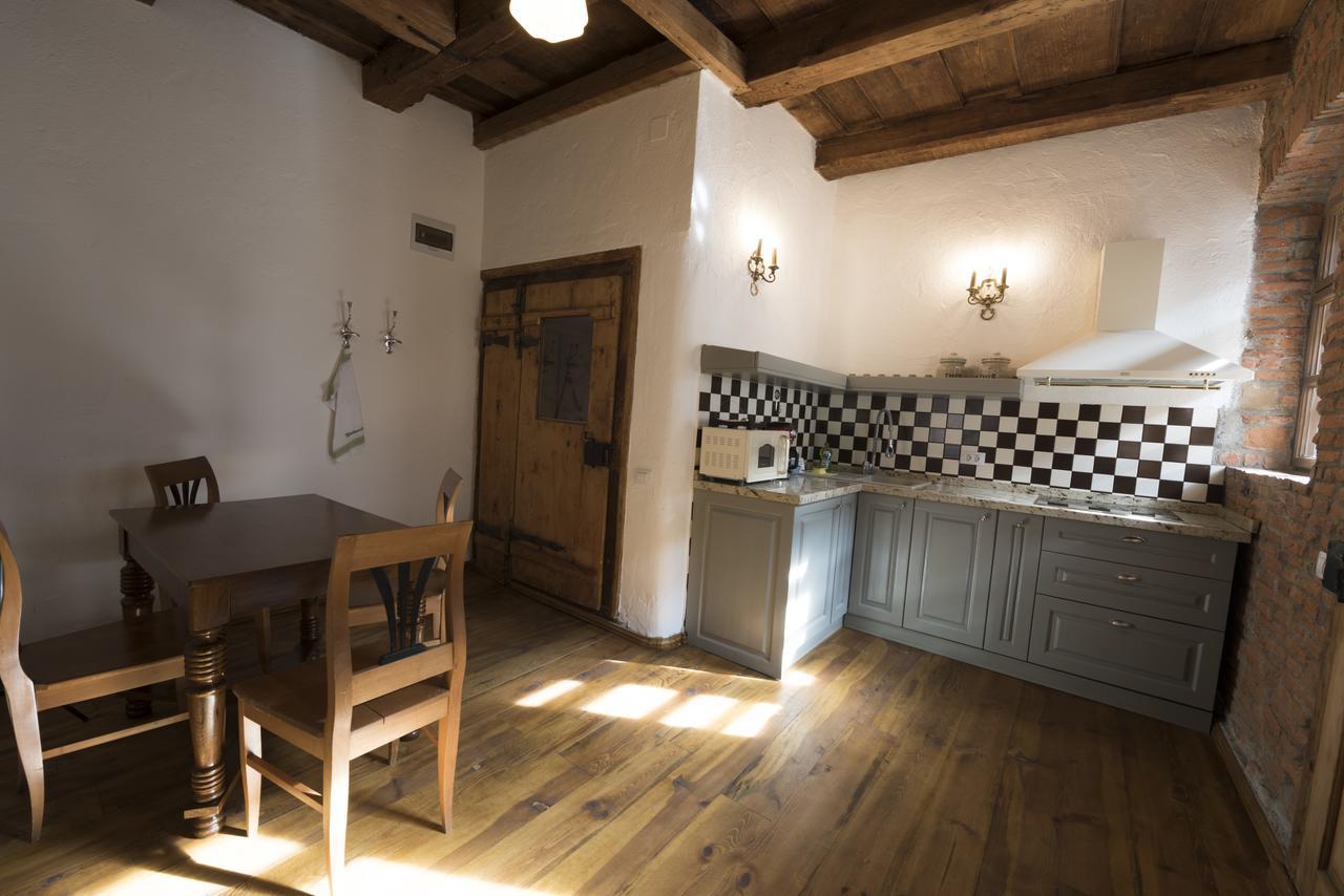 Aparthotel Casa Veche Braşov Esterno foto