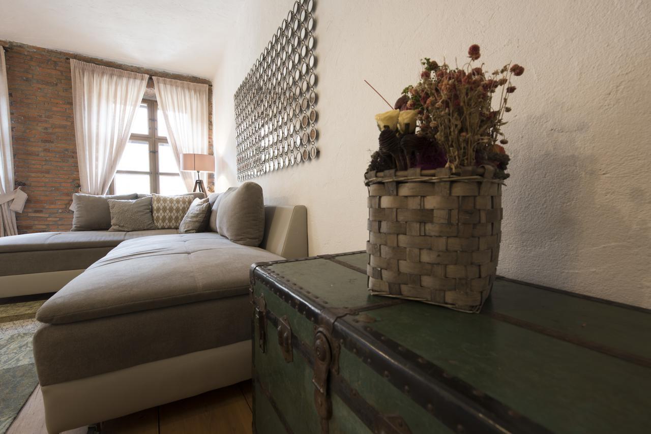 Aparthotel Casa Veche Braşov Esterno foto